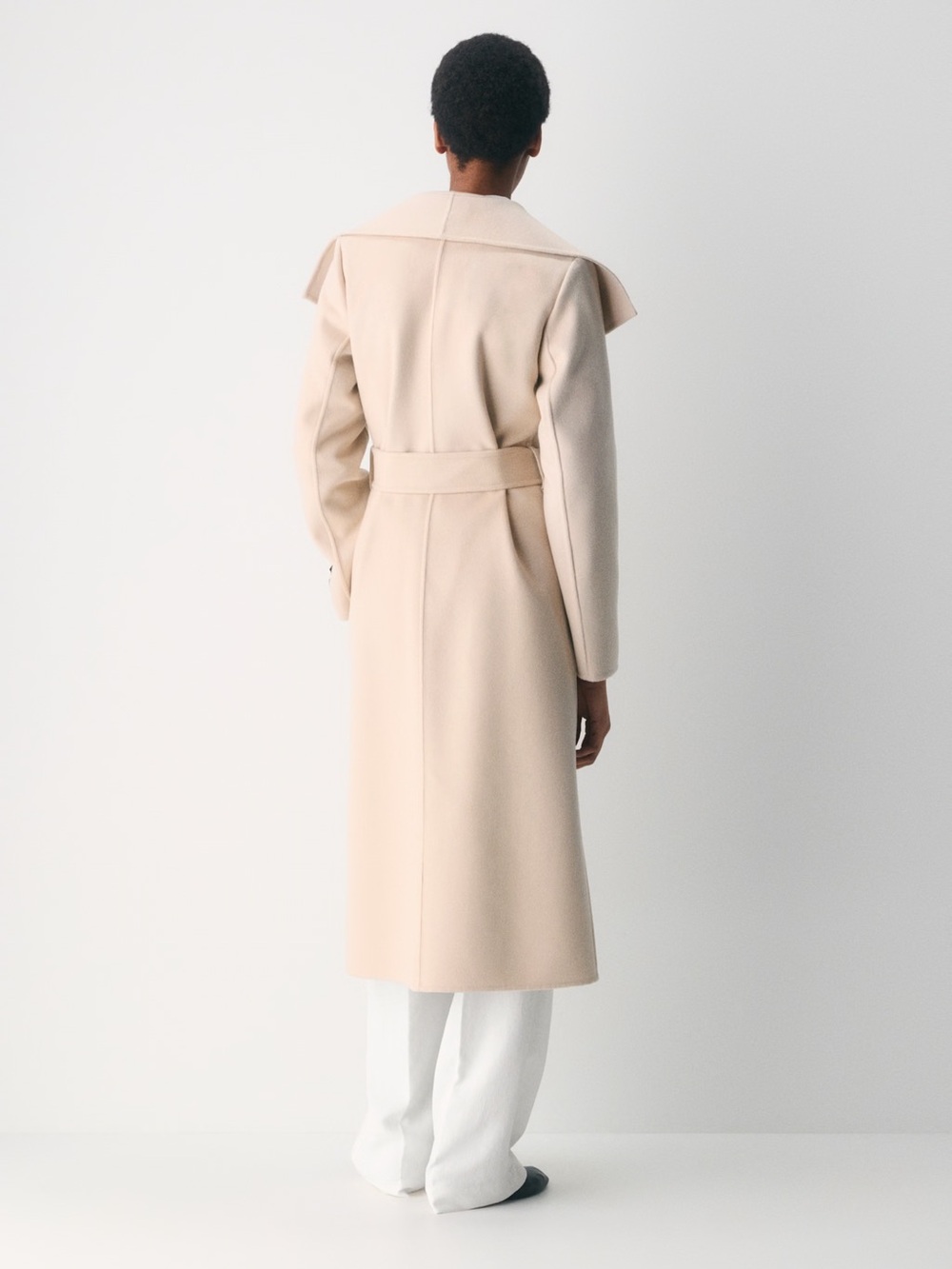 Aritzia Babaton Portfolio Double Face Coat - Luxe Wool Cashmere - Picture 2 of 10